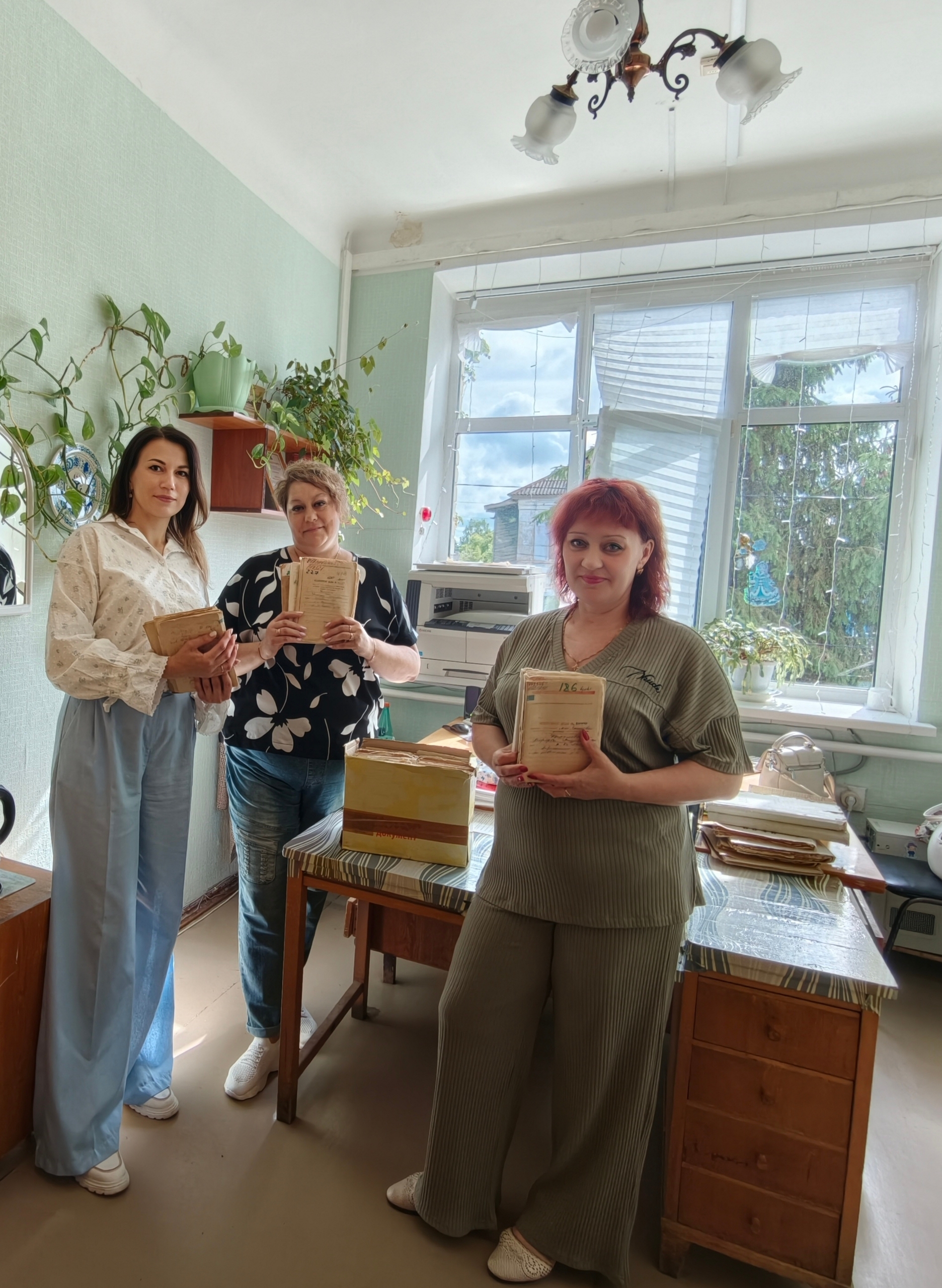 Совместная работа с заведующей сектором архива администрации муниципального округа Воротынский